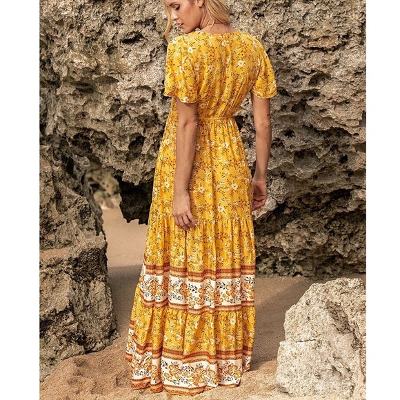 🌼 YELLOW BOHO FLORAL MAXI DRESS! - Picture 4 of 10